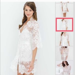 Girl & A Serious Dream Lace Bridal Robe/Kimono XS